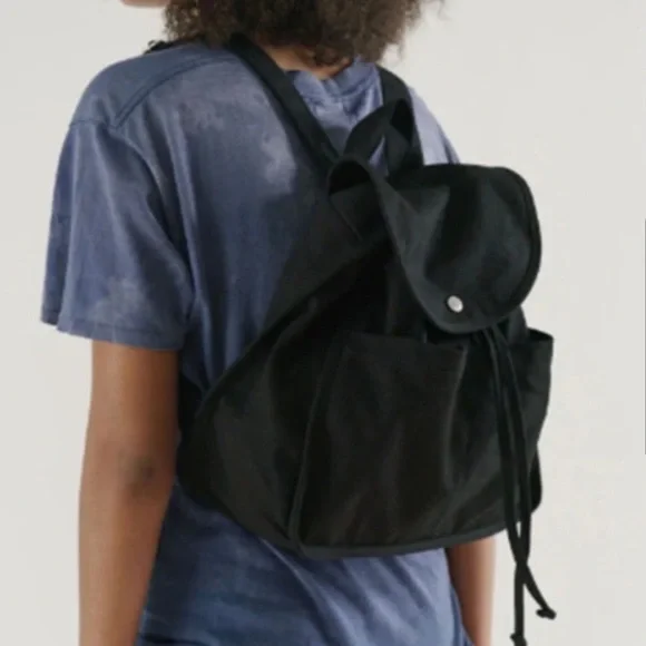 NWOT BAGGU BLACK Drawstring Backpack - Picture 5 of 7